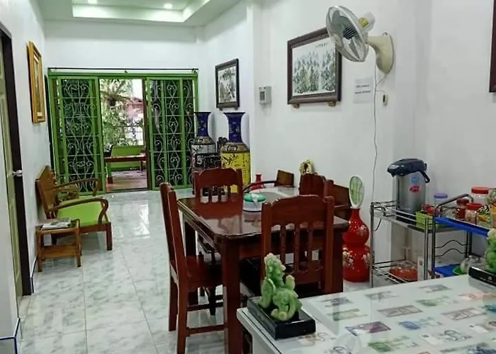 Greenhouse Homestay Betong