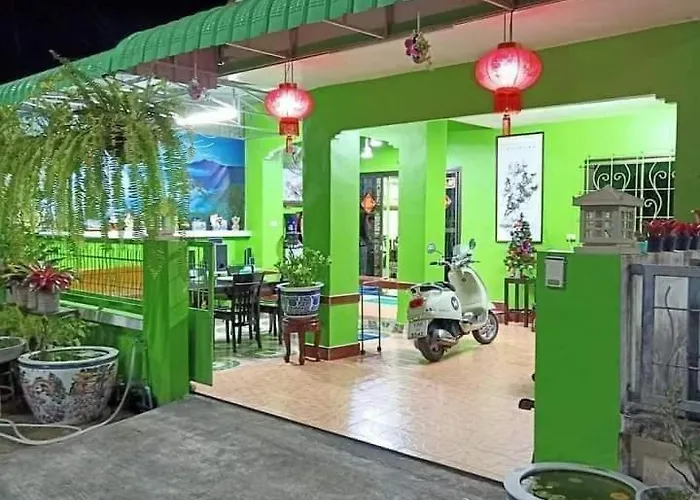 Greenhouse Homestay Betong